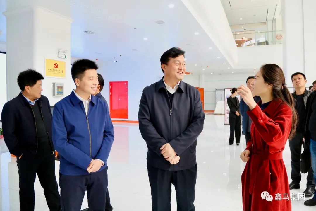 【鑫马要闻】运城市人社局局长李旸深入理想创业大厦调研就业创业工作(图8) 【鑫马要闻】运城市人社局局长李旸深入理想创业大厦调研就业创业工作(图8)
