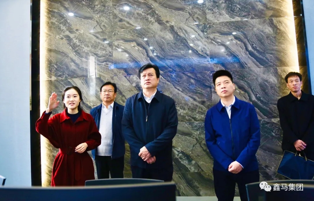 【鑫马要闻】运城市人社局局长李旸深入理想创业大厦调研就业创业工作(图7) 【鑫马要闻】运城市人社局局长李旸深入理想创业大厦调研就业创业工作(图7)