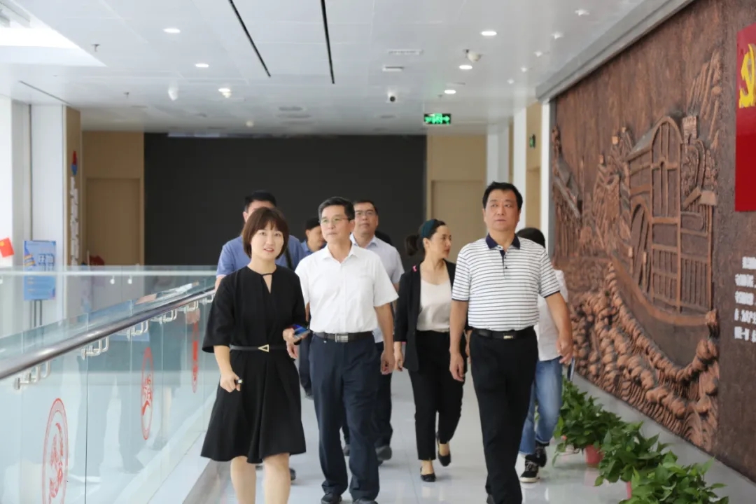 【鑫马要闻】山西省委统战部王瑜到理想创业大厦调研新的社会阶层人士统战工作(图5) 【鑫马要闻】山西省委统战部王瑜到理想创业大厦调研新的社会阶层人士统战工作(图5)