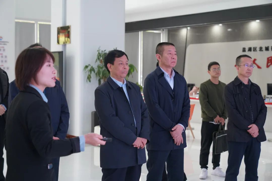 【鑫马要闻】山西省小企业发展促进局张会荣到理想创业大厦调研中小企业就业创业工作(图2) 【鑫马要闻】山西省小企业发展促进局张会荣到理想创业大厦调研中小企业就业创业工作(图2)